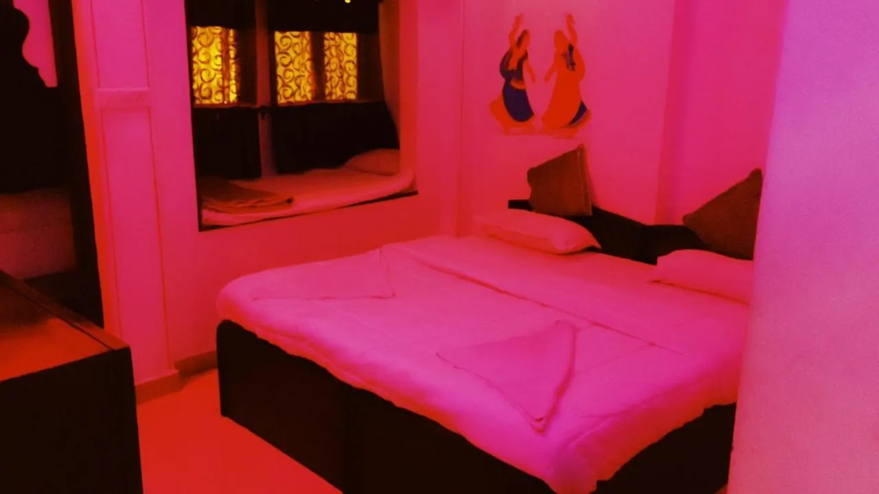 The Royal Lake View Villa Udaipur 2*,