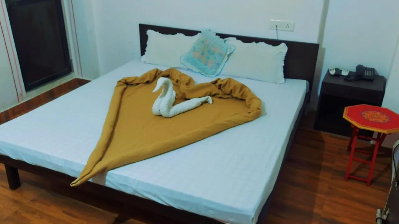 The Royal Lake View Villa Udaipur Guest house