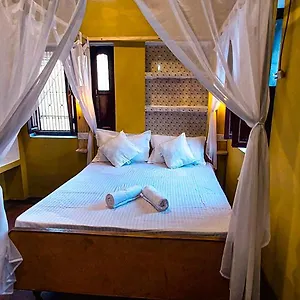ilika-stays.hotels-varanasi.com/